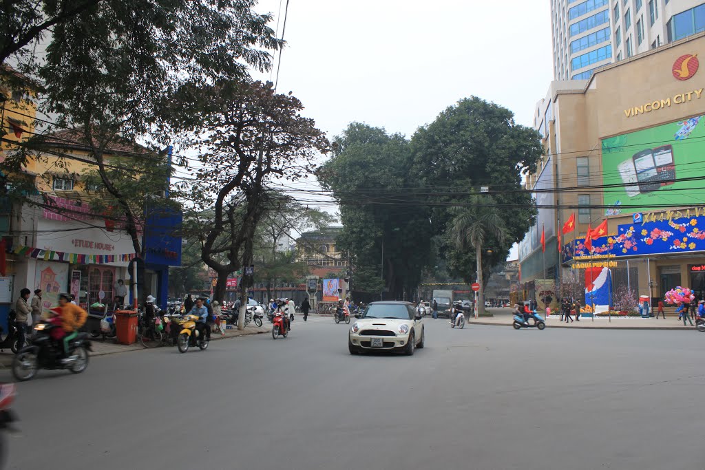 Ngã tư Bà Trịêu - Lê Đại Hành by Đăng Định