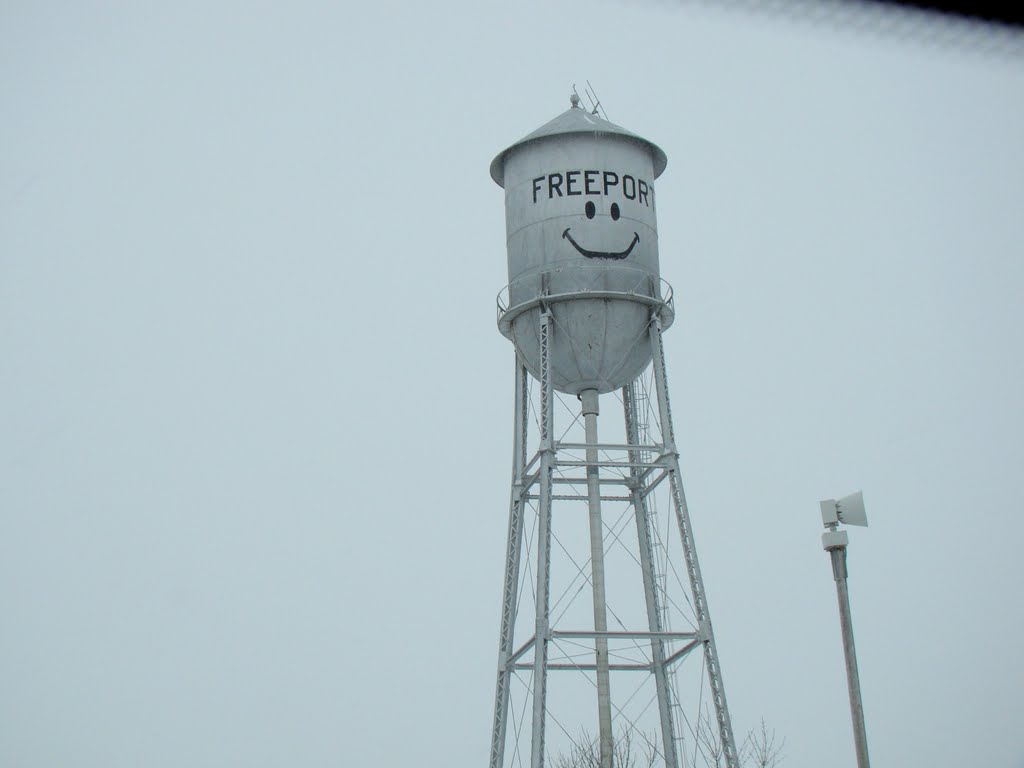 Smiley water tank, Freeport, MN by kalmanimre1