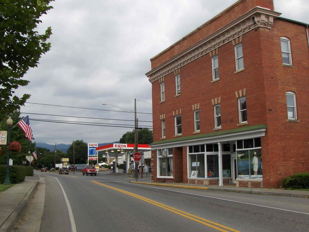 Riverview Avenue, Alderson, WV, GLCT by Robert Maihofer, Great Lakes Casual Traveler