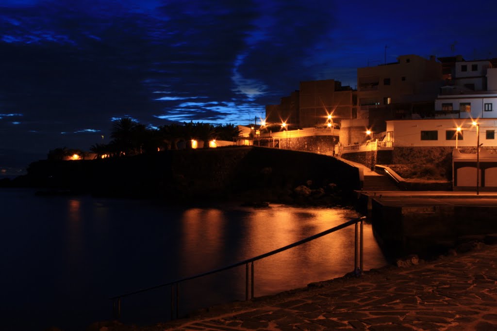 Guía de Isora, Santa Cruz de Tenerife, Spain by Chris Hoyle