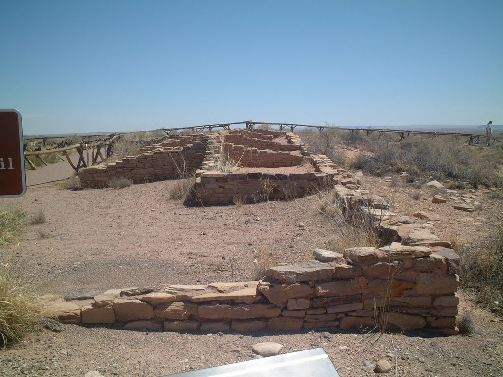 Homolovi ruins by Kevin J. Norman