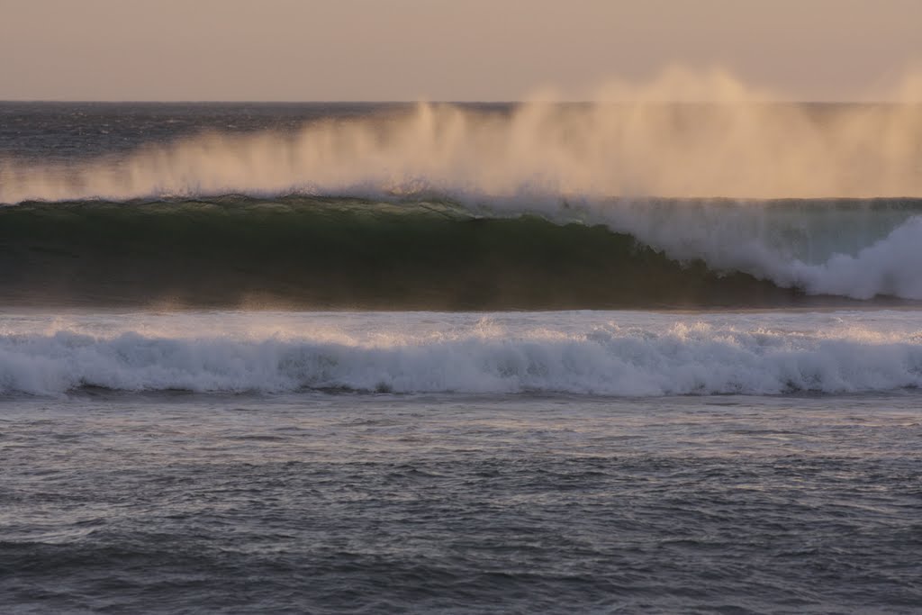 Break in front of Playa Negra bar by msutor