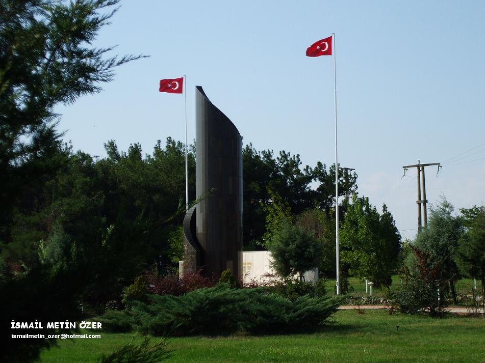 Çorlu Şehitlik Anıtı by İsmail Metin ÖZER