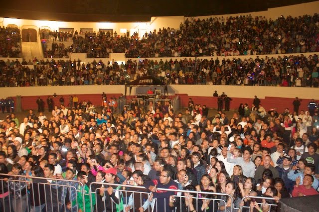 Concierto Plaza de Toros Santa Ana by johny.fca