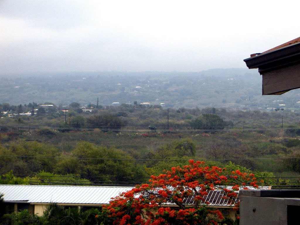 Kona Hills from Kona Sea Village Condos, looking east. 2007-06-09 by deanstucker