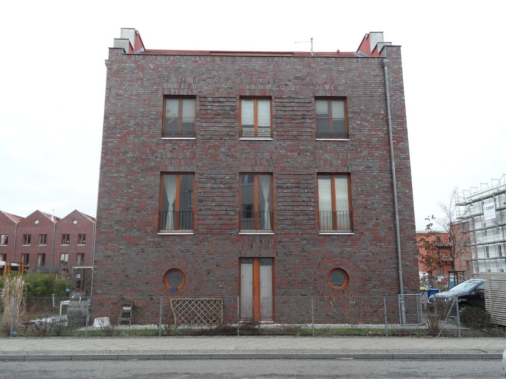 Ecke Paula-Fürst-Straße/ Hildegard-Marcusson-Straße - "Holländerhaus" by Ingolf Berger