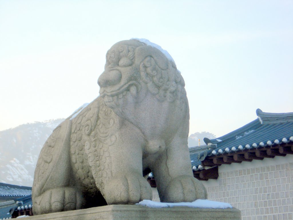 Gyeongbokgung Palace by sknabnai