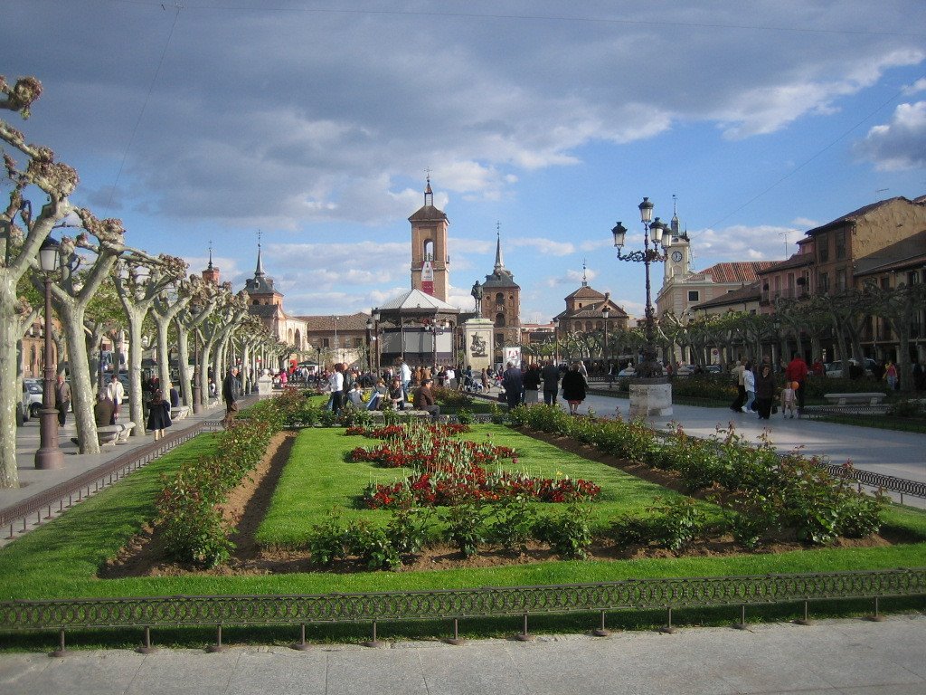 Plaza de Cervantes en Primavera by bios