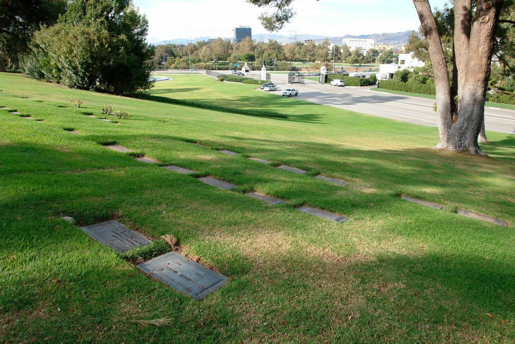 Actor Jack Webb Gravesite by Kim Inboden