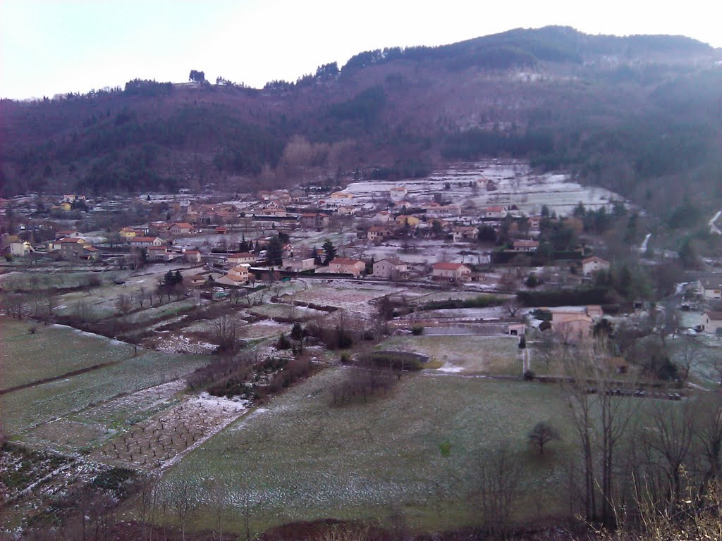 Vue sur Crezenoux en Ardéche by didier LAURENT