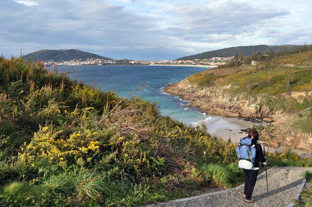 Cala de Talón, al fondo se observa Finisterre. -C. Santiago a Fisterra- by jchuelo ty