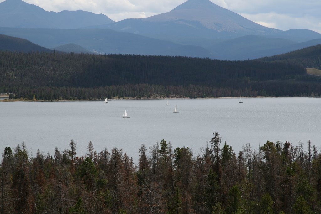 Sailing on Lake Dillon by Richard Ryer