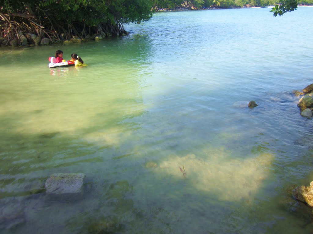 Balneario, Calderitas, Q. Roo. by holachetumal