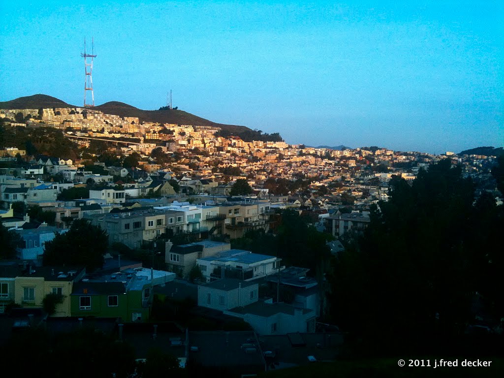 Twin Peaks from the Castro-Duncan Open Space by jfreddd