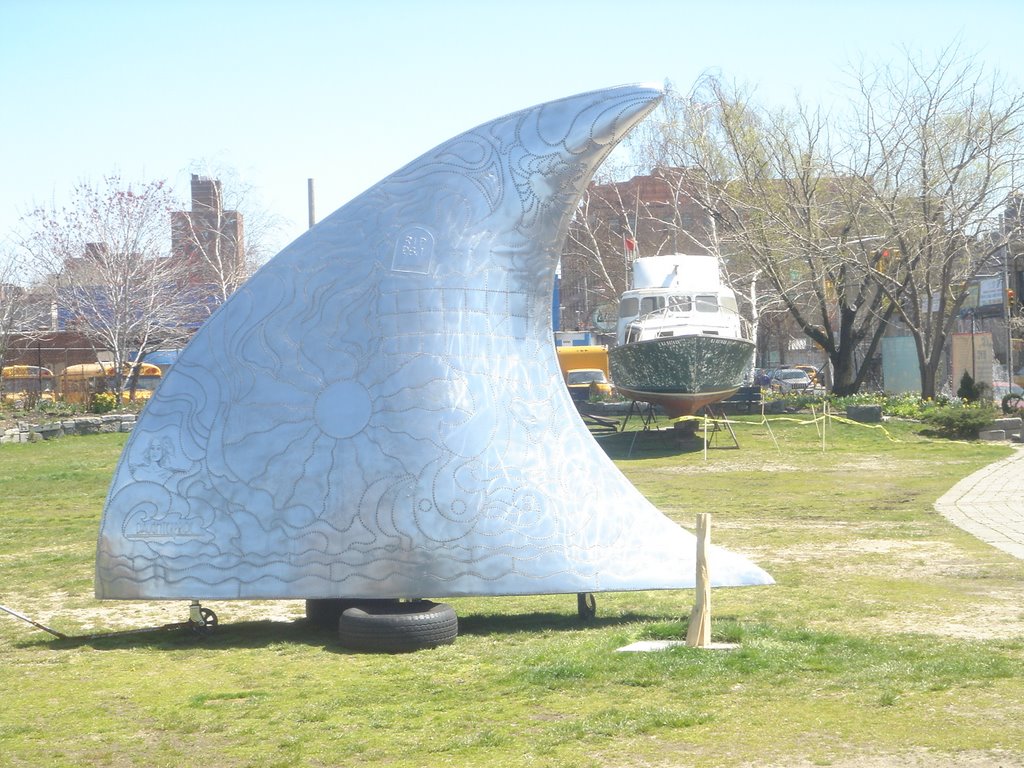 Socrates Sculpture Park facing east by aviator_rob