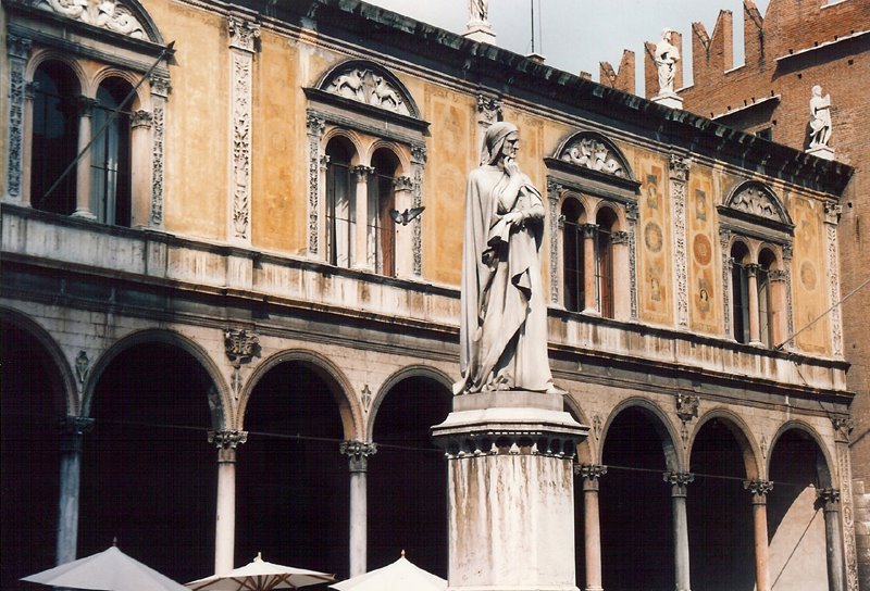 Veronese Statue by Allyson van den Heri…