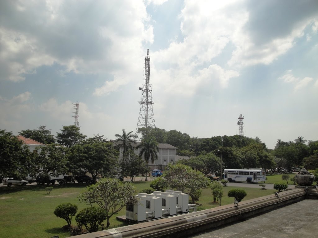 Kurunduwatta, Colombo, Sri Lanka by Senanayaka Bandara