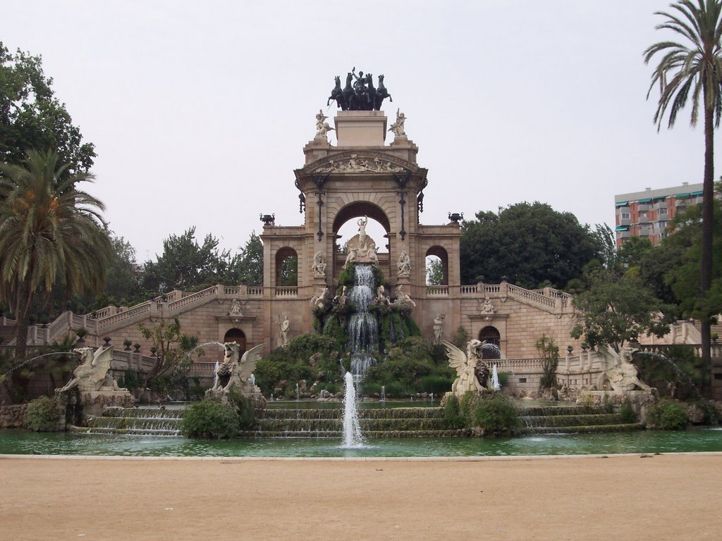 Beautiful Fountain by Andrew Barnes