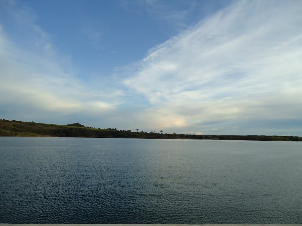 Sobre a ponte do rio Turvo (Crossing the Turvo River bridge) Jan. 23, 2011 BRC by Bruno Rossano