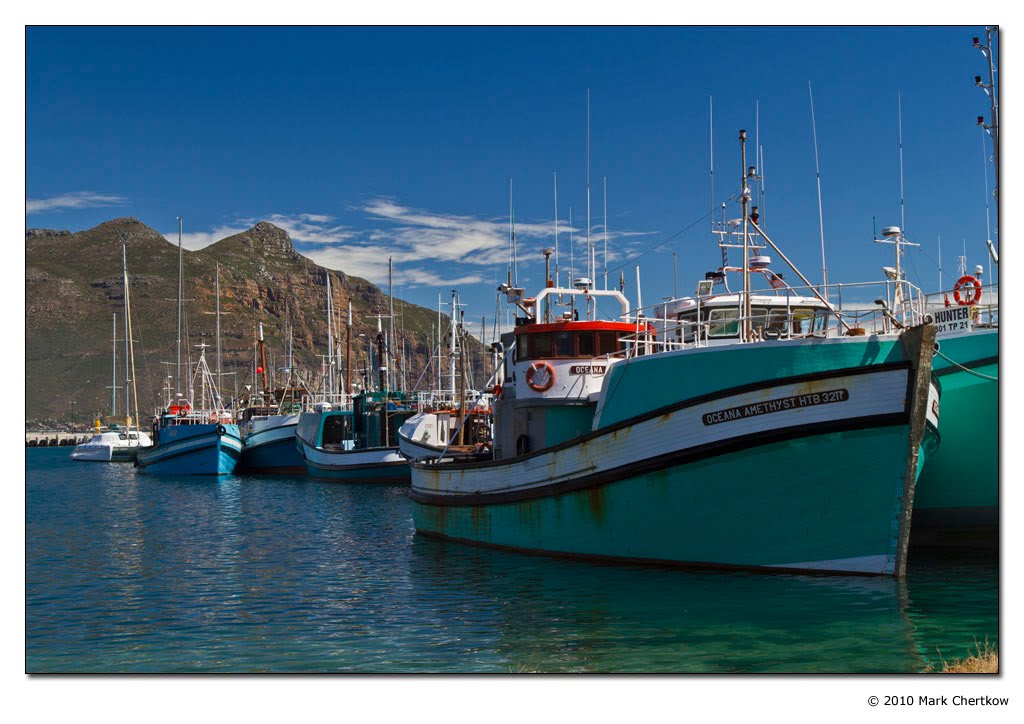 Hout Bay Harbour by MarkC