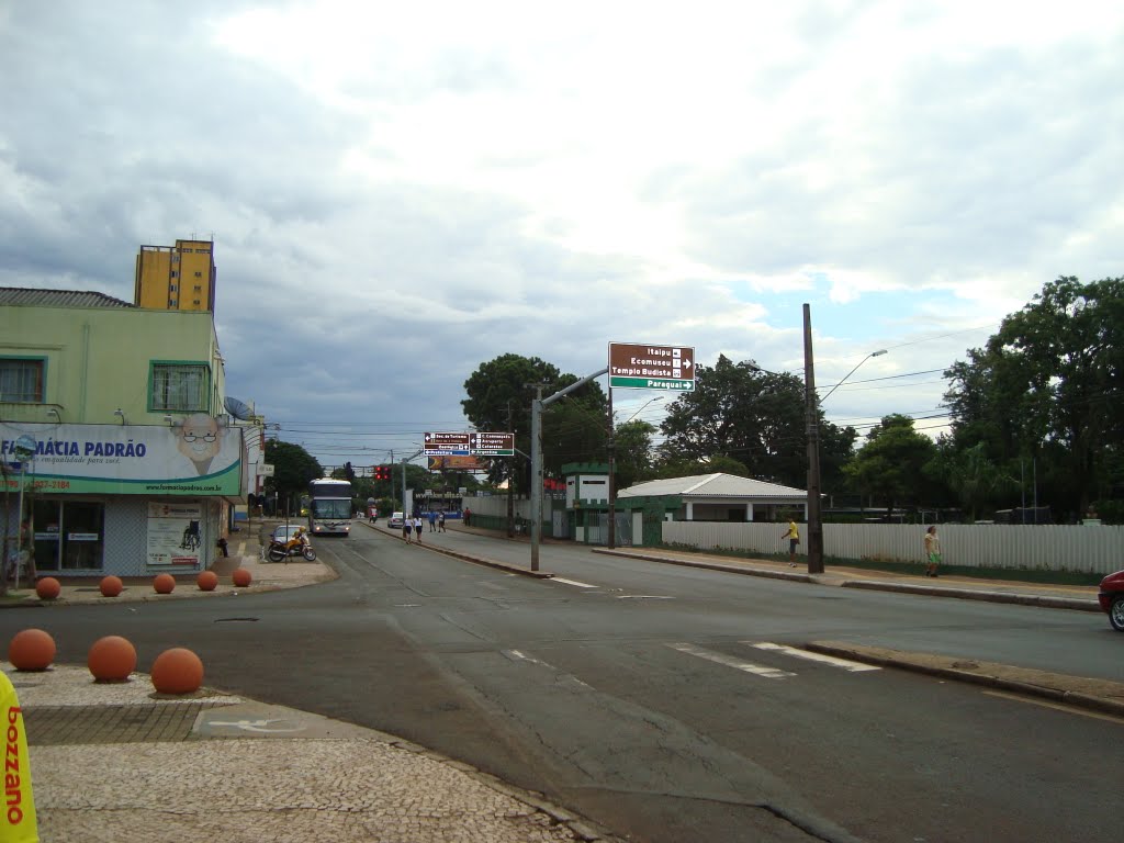 Avenida República Argentina - Foz do Iguaçu - PR by Elberth Santos