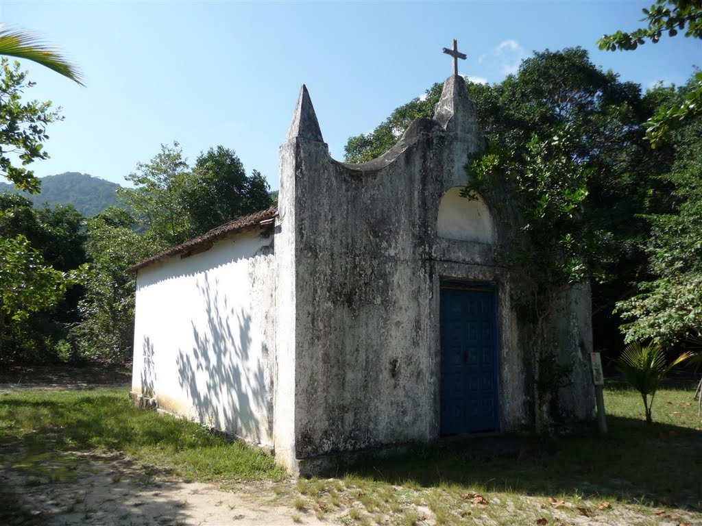 Iglesia playa Lopes Mendes by Francisco Guzman