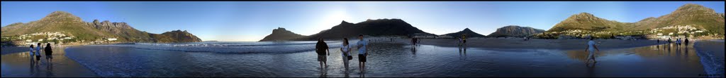 Hout Bay Beach by Nico Fourie