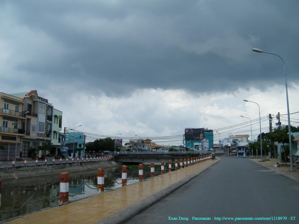 Đường ven sông by Vietnam Atlas