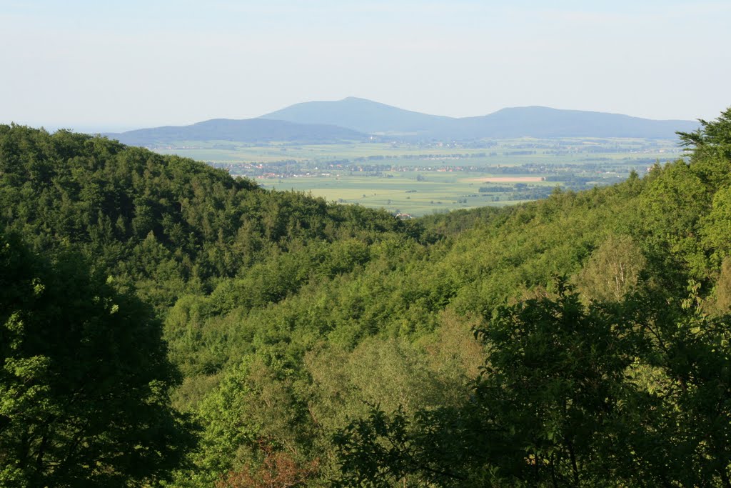 Ślęża, widok z okolic Podolina by Pietka B