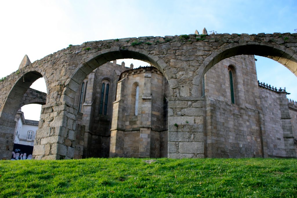 CONVENTO DE S:ta CLARA E AQUEDUTO by Guizel J.c