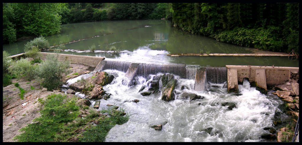 Presa en el Oria by jones 60