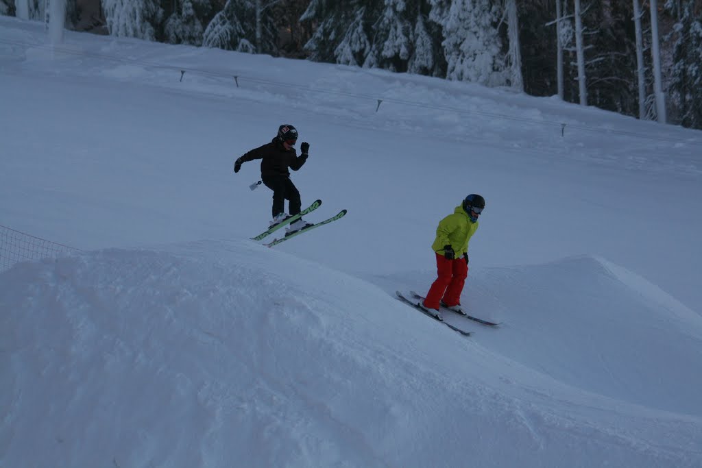 Skiers on a ski slope (Enlarge!) by Markus Nikkilä Photo…