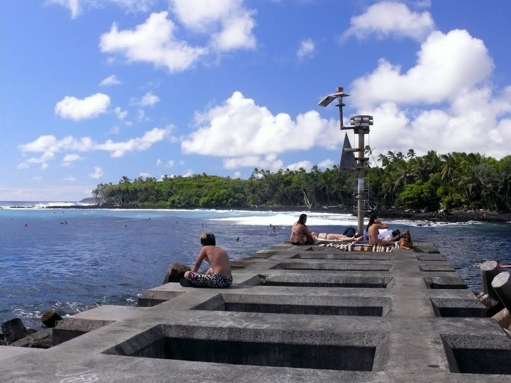 Isaac Hale Beach Park, Pahoa Hawaii by ComeSeeHawaii