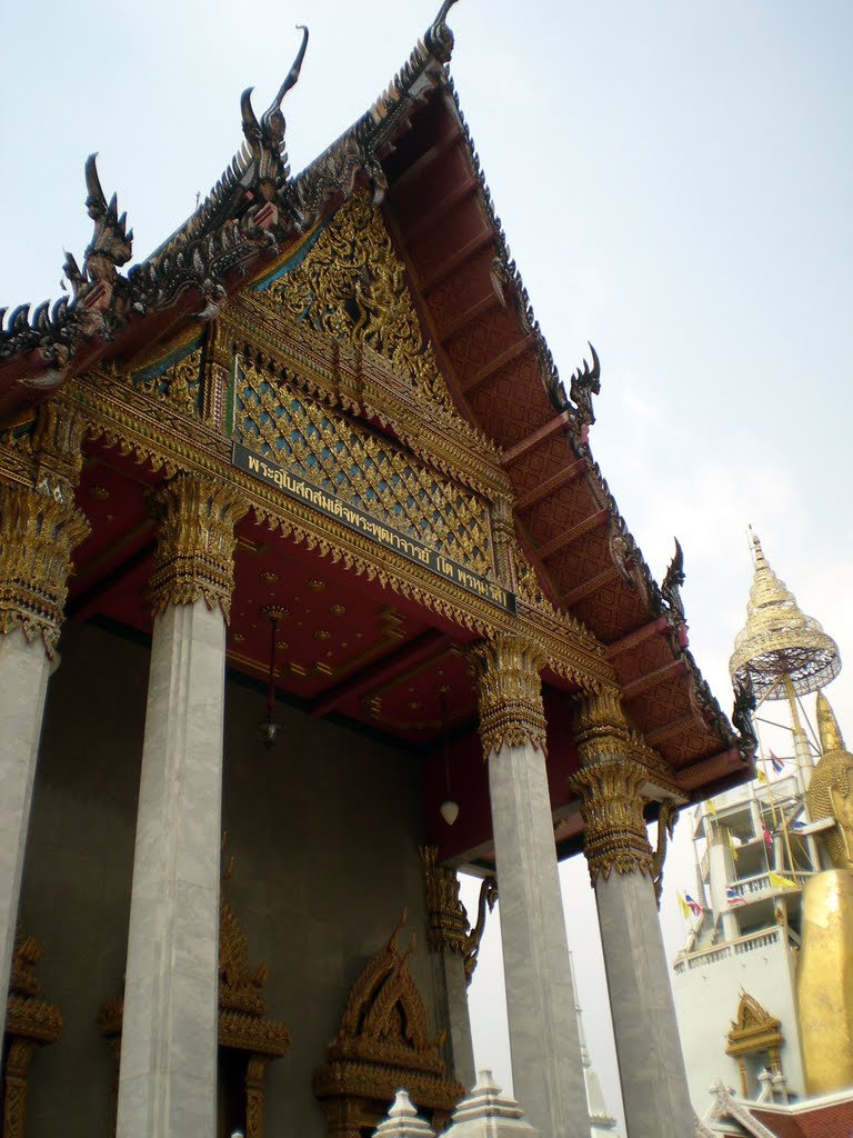 Wat Indra Viharn by Fernando Lemos Crist…