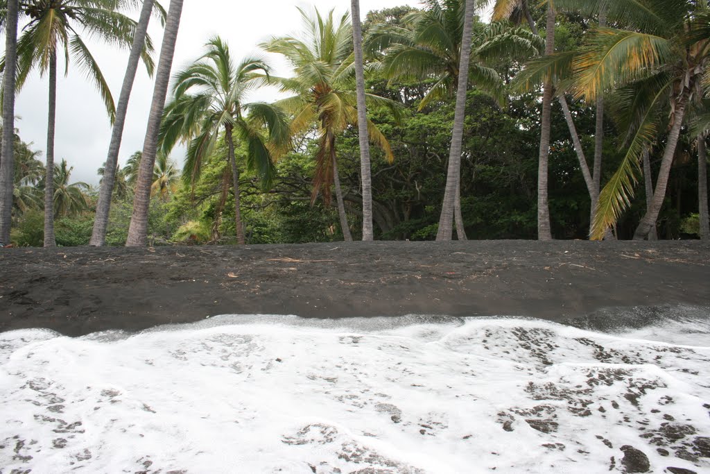 Black Sand Beach, May 2008 by Kevin.Daniels