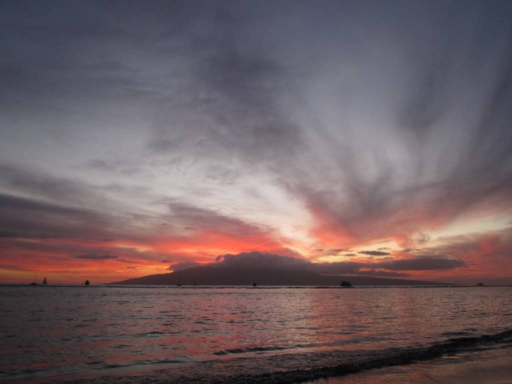 Sunset, behind island of Lanai from Lahaina, Maui, Hawaii by pathcan