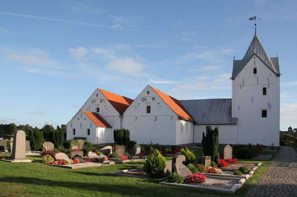 Kirche auf Römö in der Abendsonne by Thorsten Krebs