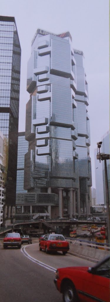 Lippo Center à Hong-Kong - 香港 - 香港岛 - 中环 by Matopée