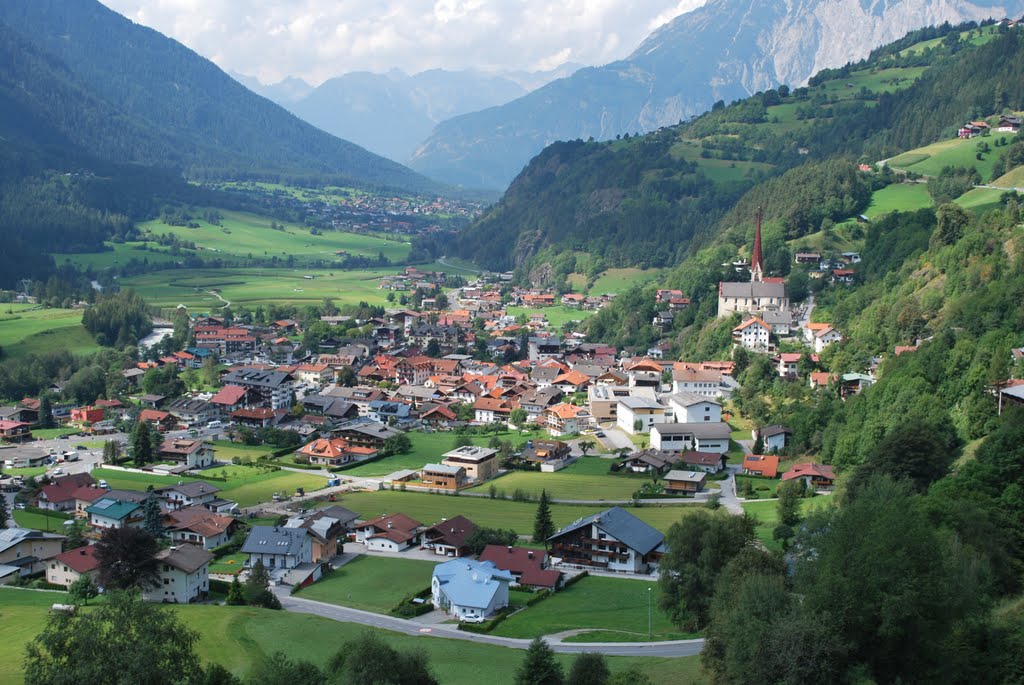 Ötz im Ötztal by Michael Stadelmann