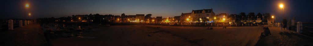 Panoramique nocturne, port de Locquirec by zobos