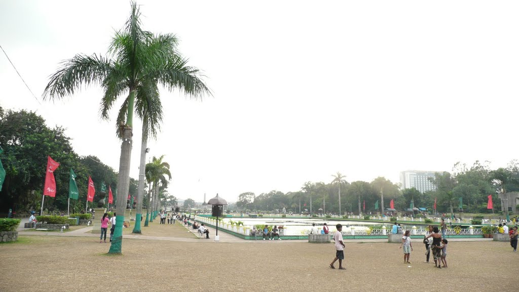 Rizal park, Manila by footix