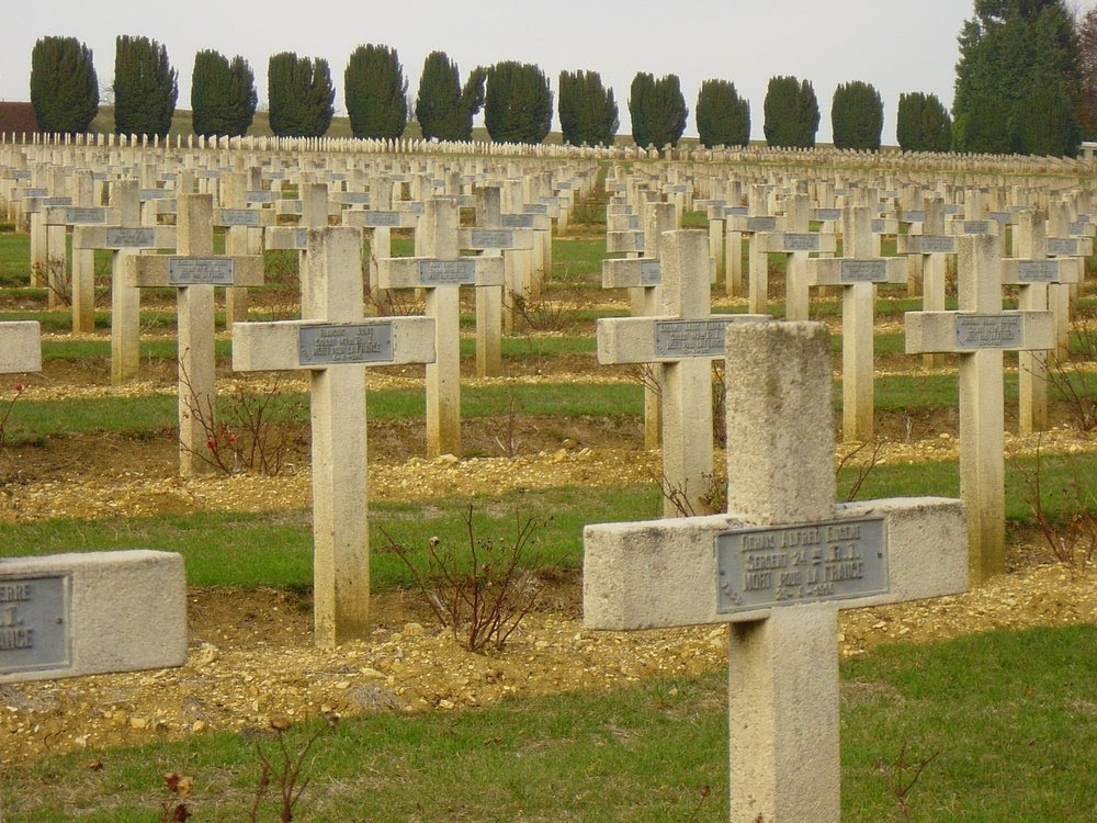 Cimetiere de Douaumont by mablehome