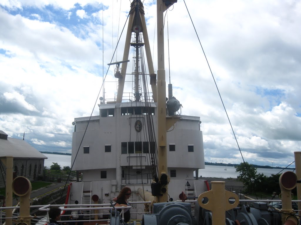 Looking Astern on the Alexander Henry by ErikEF