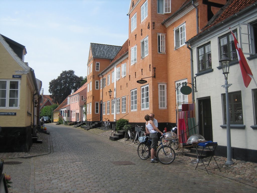 Vestergade Ærøskøbing by Finn Olsen, Dannemar…