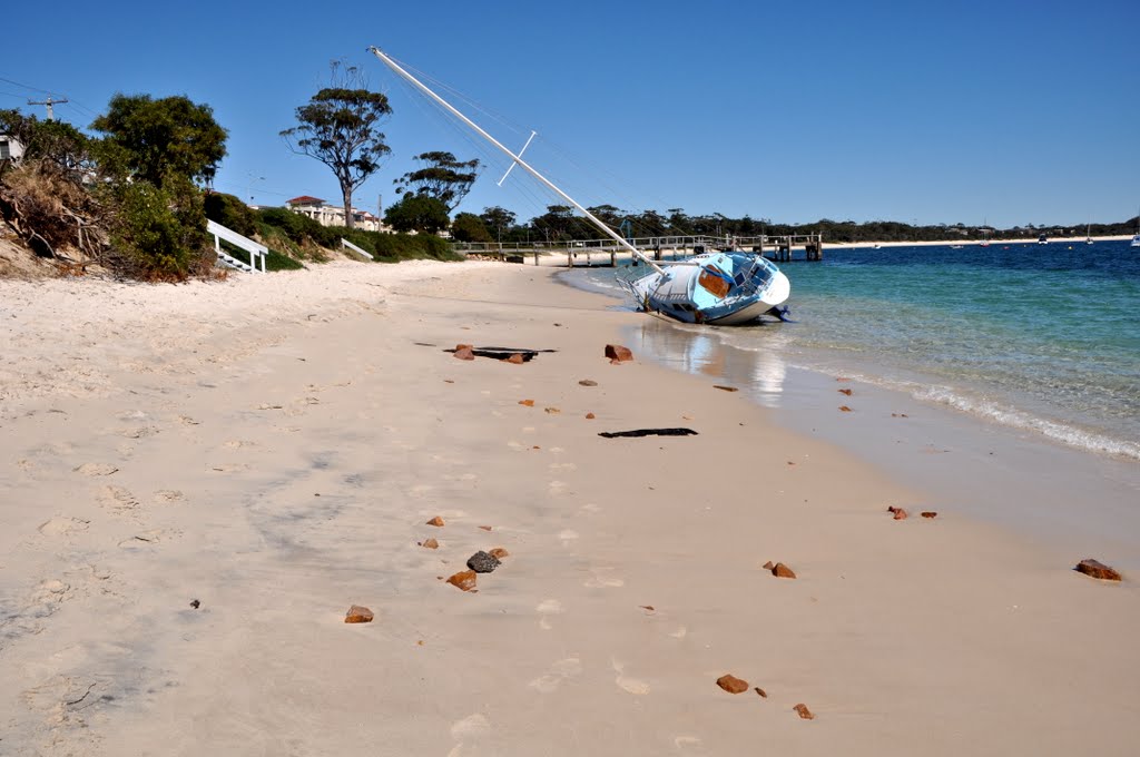 Mr.Christian pays a visit to Shoal Bay, Port Stephens, New South Wales by Inspector H snaps