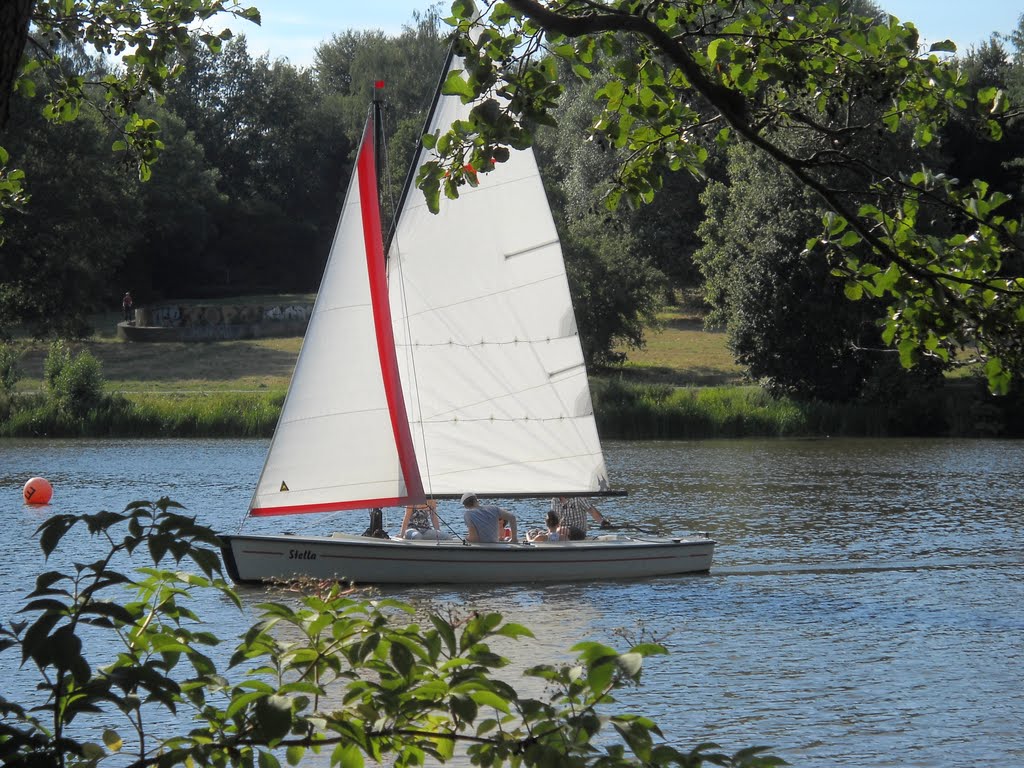 Segelboot auf dem Aasee by Burkhard Grafenstein