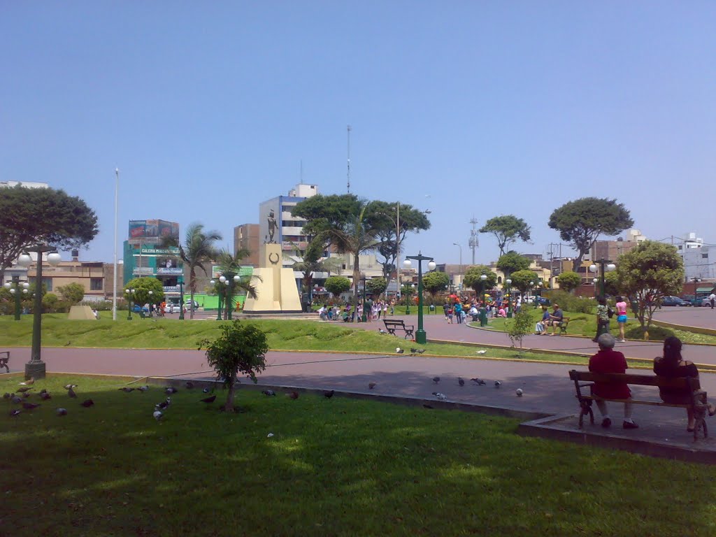 Plaza de Magadelna del Mar by chrixtopher