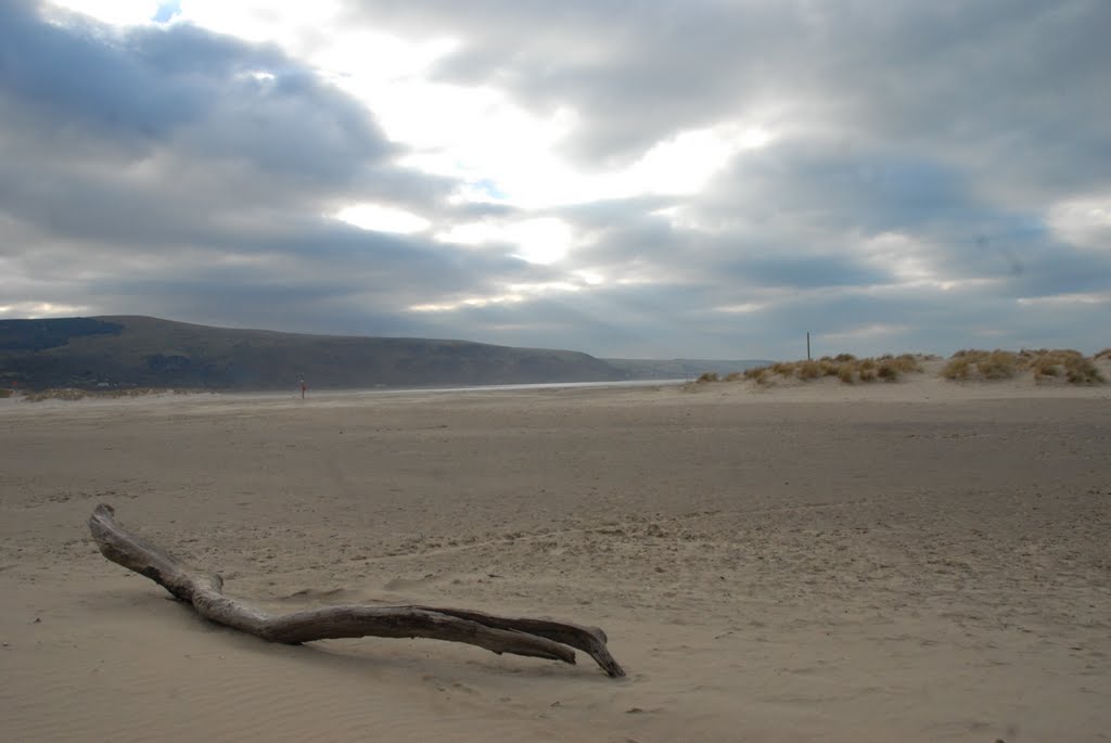 Barmouth Beach Jan 2011 by nickell