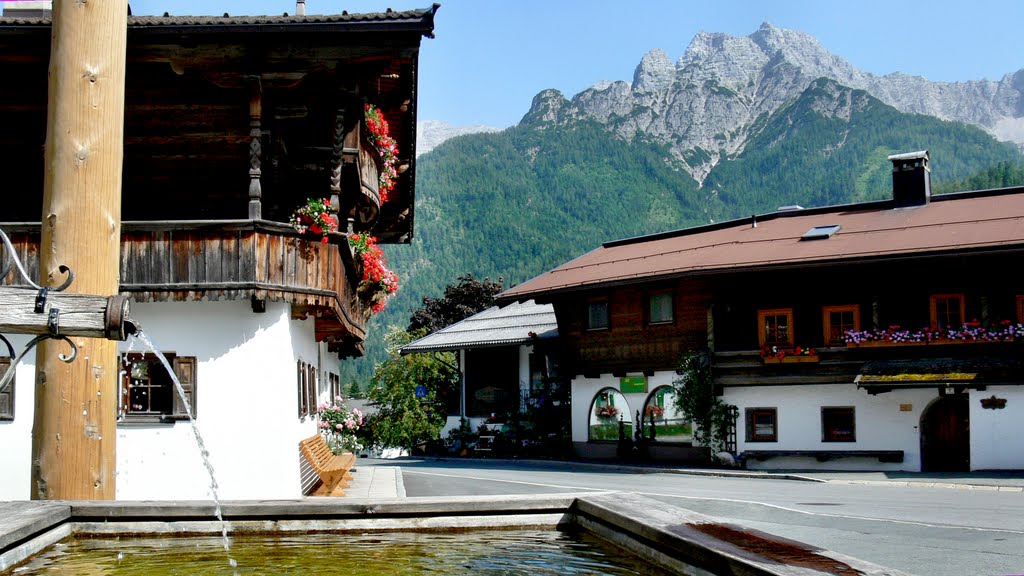 Am Ortsplatz von Waidring in Tirol by © DiSp Photography