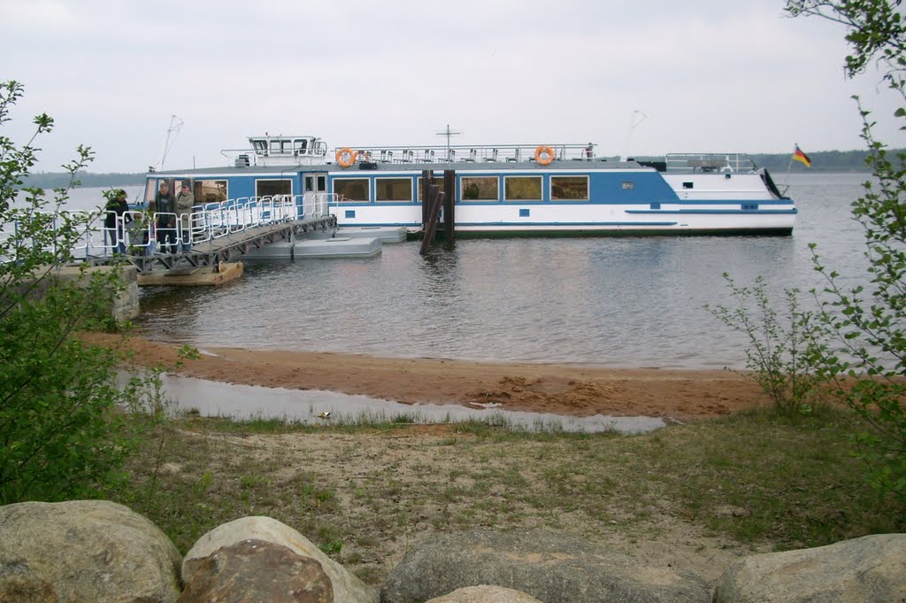 Großkoschen am Senftenberger See, Schiffsanlegestelle by d.leubauer.CB